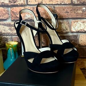 Pelle Moda Black Suede Stiletto/ Platform Heels 8.5M NEW!